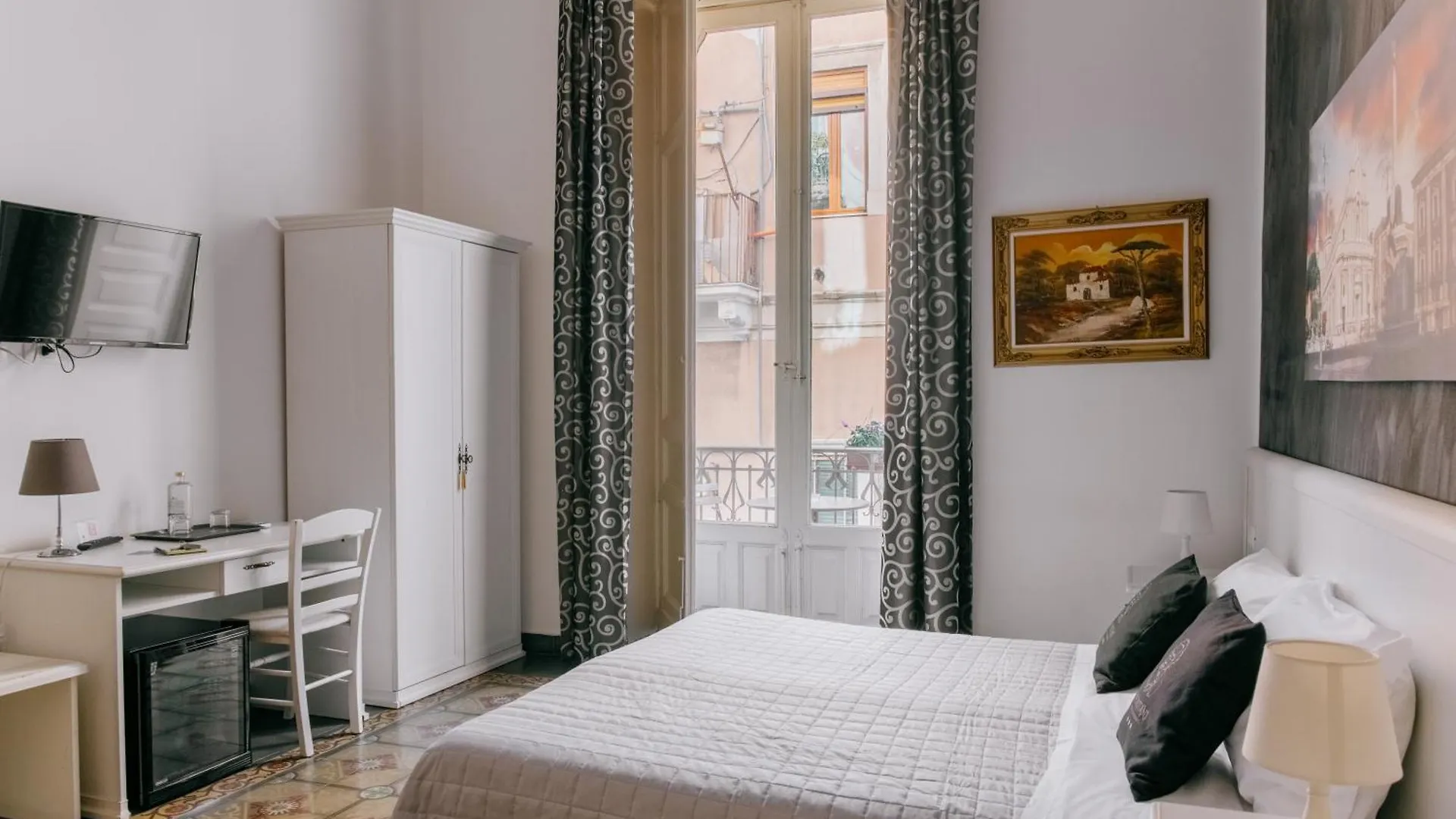 קטאניה B&B I Puritani לינה וארוחת בוקר